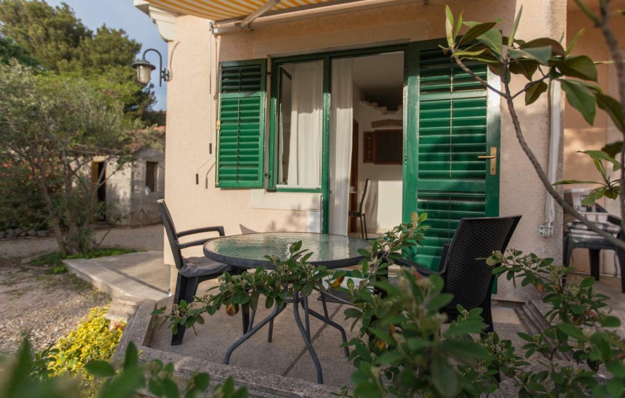 Studio Apartment By The Sea Sibenik Exterior photo